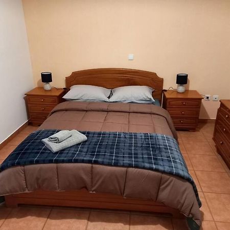 Άνετο Κεντρικό Διαμέρισμα Με 2 Υπνοδωμάτια Триполі Екстер'єр фото